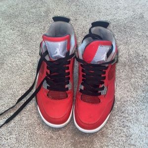 Jordan 4 Retro GS Toro Bravo Fire Red 8
